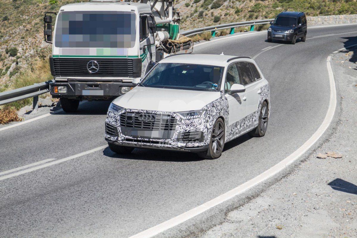 Audi Q7 TFSI e, cazada la nueva versión híbrida enchufable