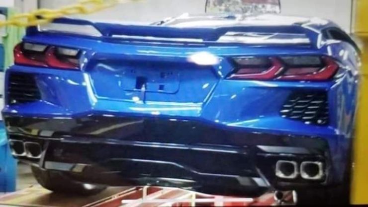 Filtrada la primera imagen del Chevrolet Corvette C8 al desnudo