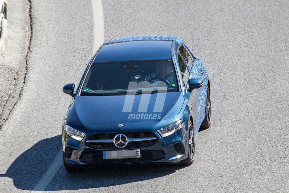 Mercedes Clase A 250 e, el híbrido enchufable sigue en pruebas a un mes de su debut mundial