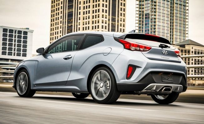 Hyundai Veloster 2020 - posterior