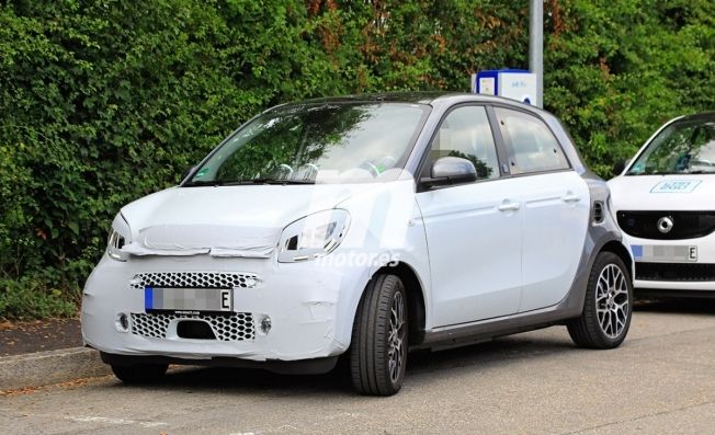 Smart EQ ForFour 2020 - foto espía