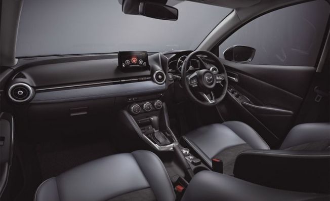 Mazda2 2020 - interior