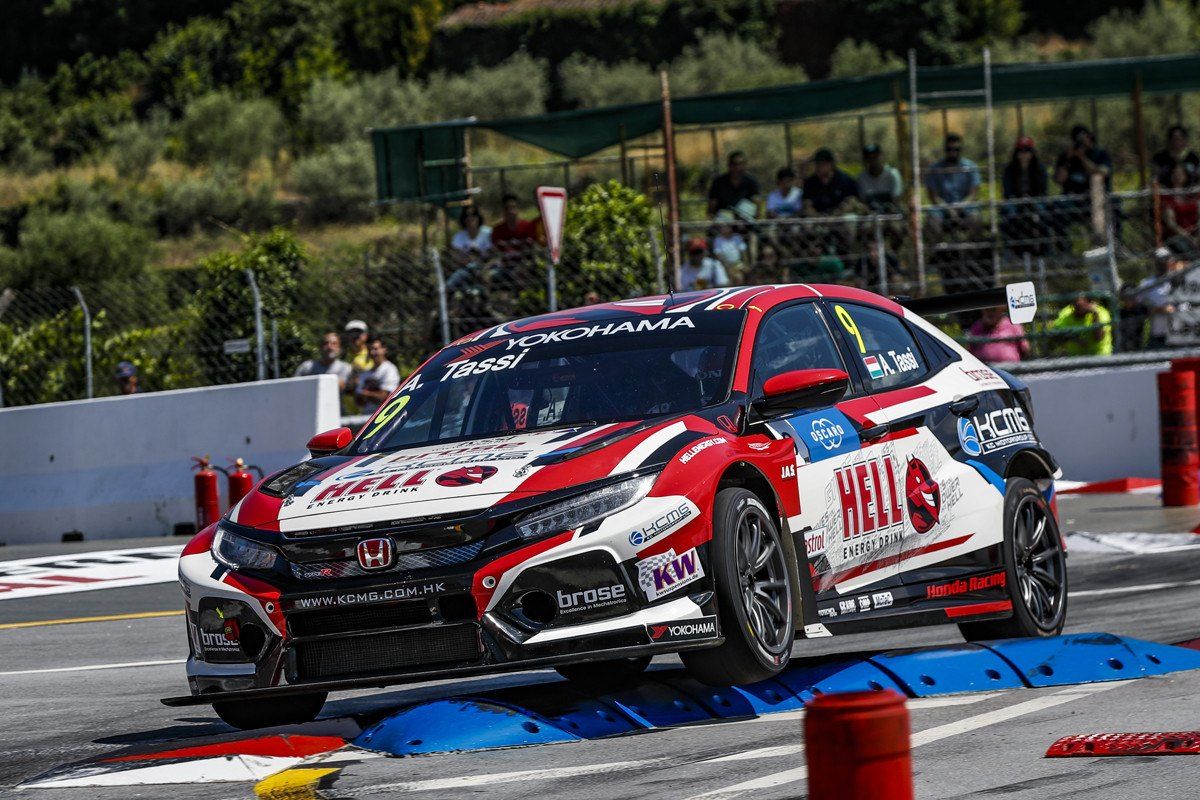 Pole de Tassi en Vila Real, Monteiro es segundo en casa