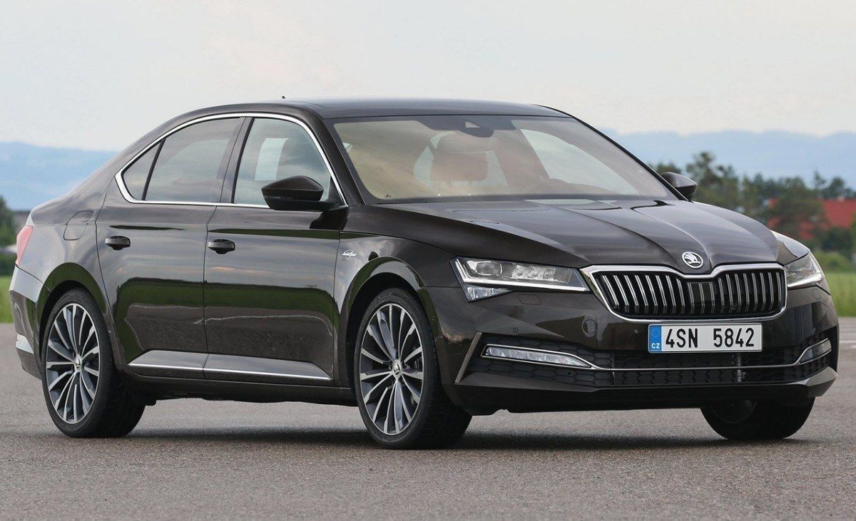 Precios y gama del nuevo Skoda Superb en España