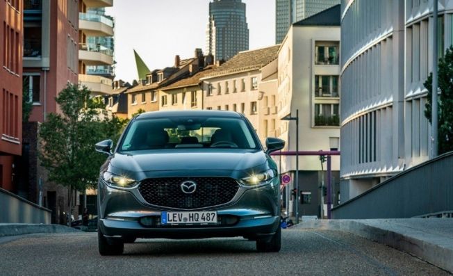 Mazda CX-30 - frontal