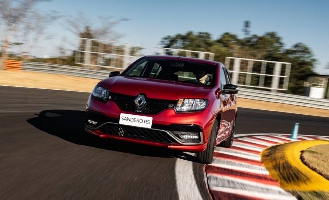 Renault Sandero RS 2020 - frontal