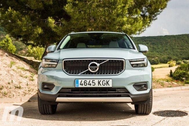 Volvo XC40 - frontal