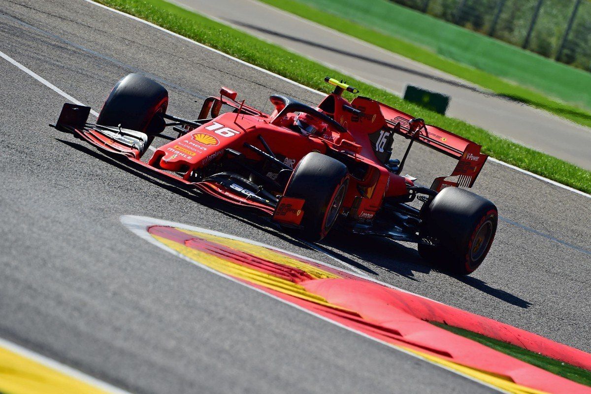 Pole de Leclerc sin rebufos: "Quería estar solo para preparar la vuelta y ha funcionado bien"