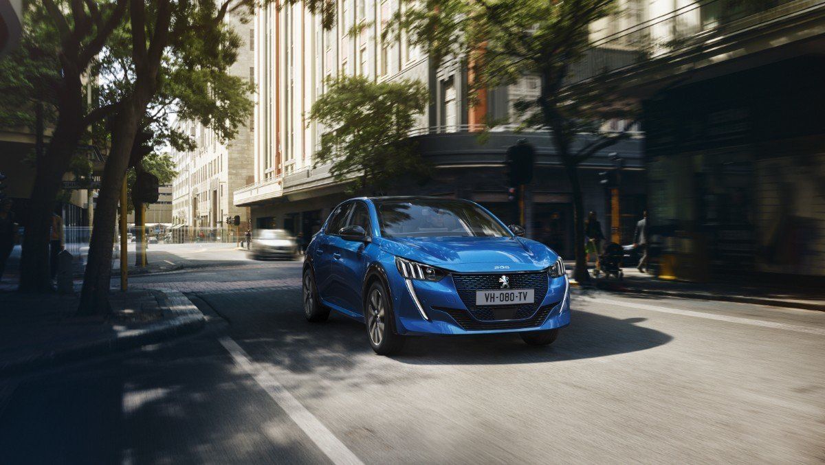 Francia - Julio 2019: La nueva generación del Peugeot 208 ya está aquí