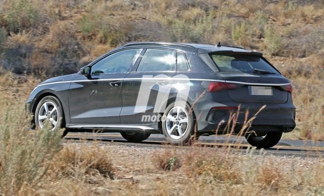 Audi A3 Sportback 2020 - foto espía posterior