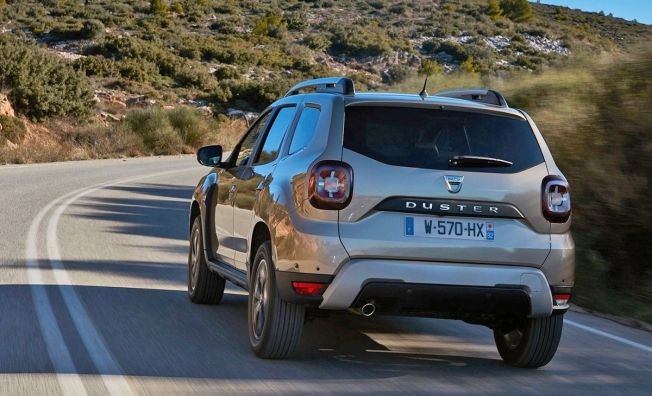 Dacia Duster - posterior