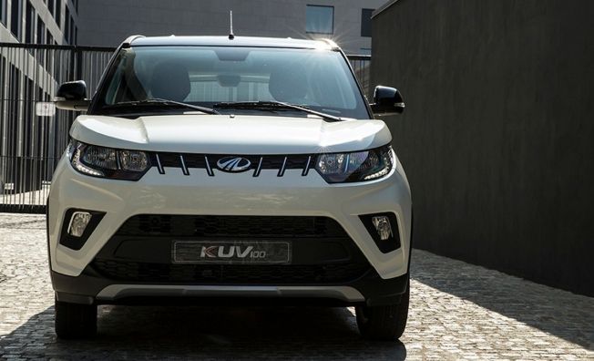 Mahindra KUV100 NXT - frontal