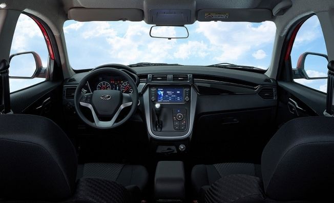 Mahindra KUV100 NXT - interior