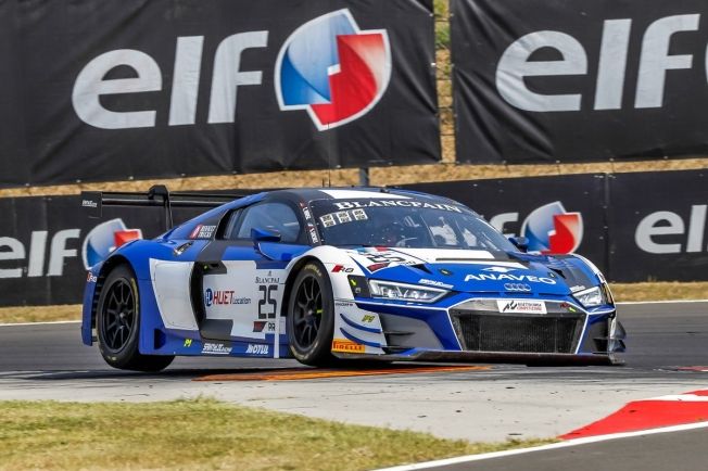 Los pilotos del Mercedes #4 lanzan un aviso en los libres de Hungría