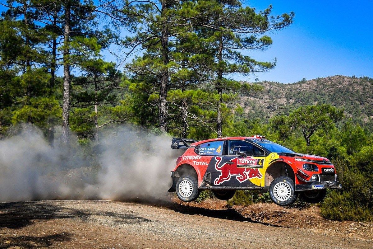 Pinchazo de Tänak en el doblete provisional de Citroën en Turquía