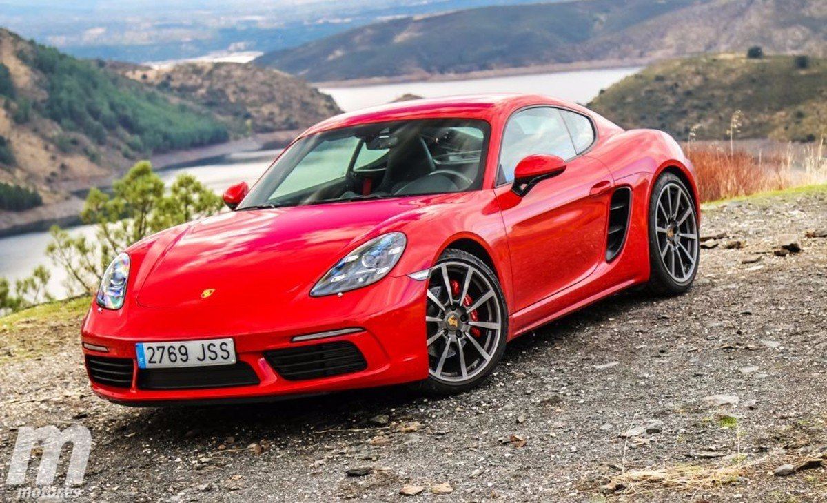 Porsche no descarta convertir el 718 Cayman en un vehículo 100% eléctrico