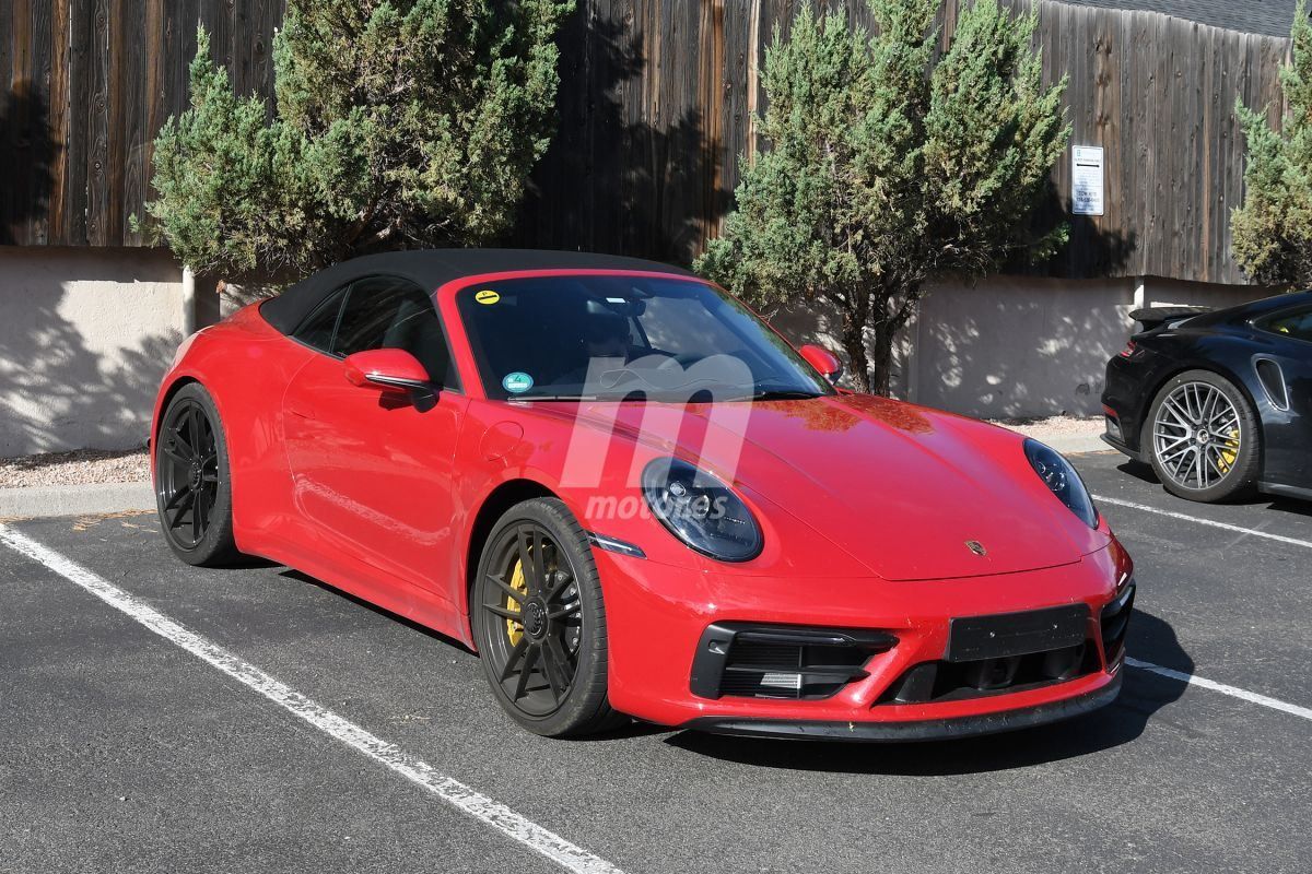 El Porsche 911 GTS Cabriolet (992) se deja ver por primera vez totalmente desnudo