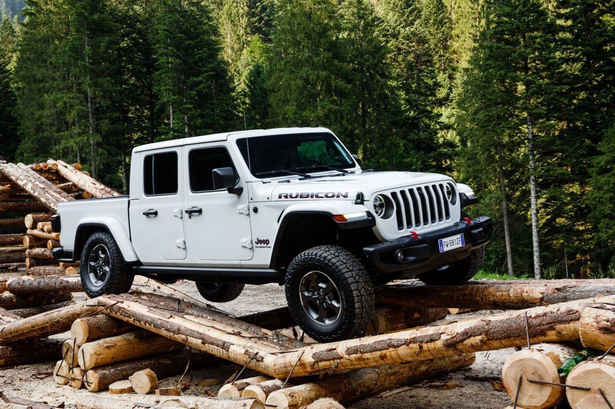 Misterioso prototipo aviva los rumores de un posible Jeep Gladiator V8