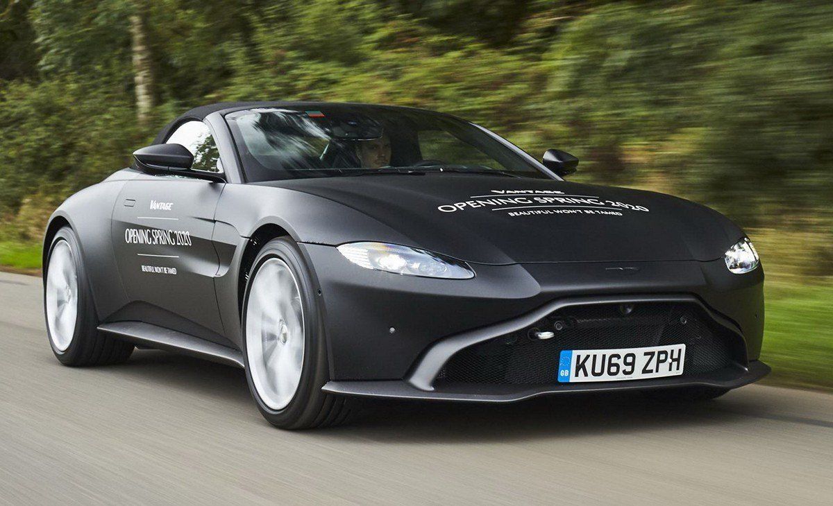 Aston Martin desvela las primeras imágenes del nuevo Vantage Roadster