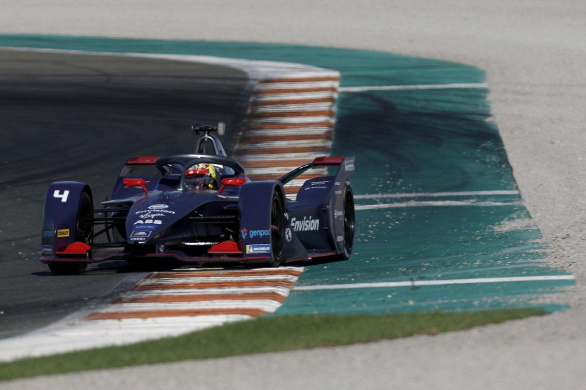 Frijns manda en Valencia, Vandoorne 'gana' el simulacro de carrera