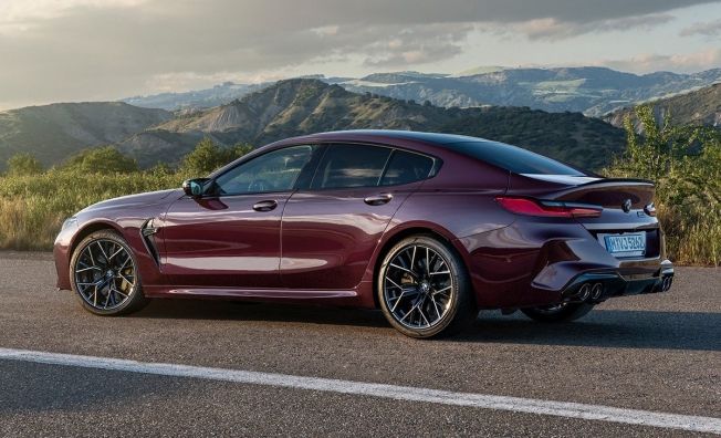 BMW M8 Gran Coupé - posterior