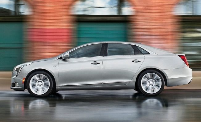 Cadillac XTS - lateral