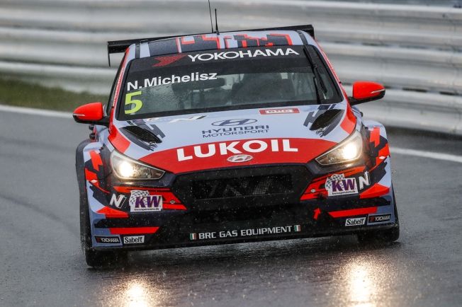 Johan Kristoffersson logra su primera pole en el WTCR en Suzuka