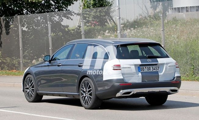 Mercedes Clase E All-Terrain 2020 - foto espía posterior