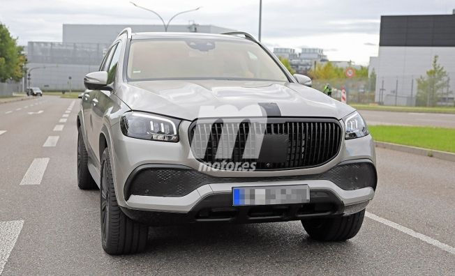 Mercedes-Maybach GLS 2020 - foto espía frontal