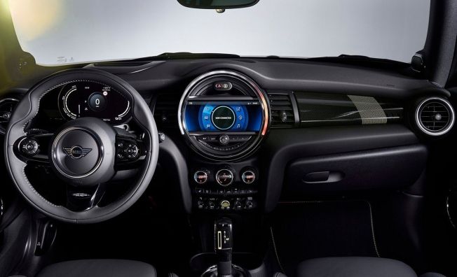 MINI Cooper SE - interior