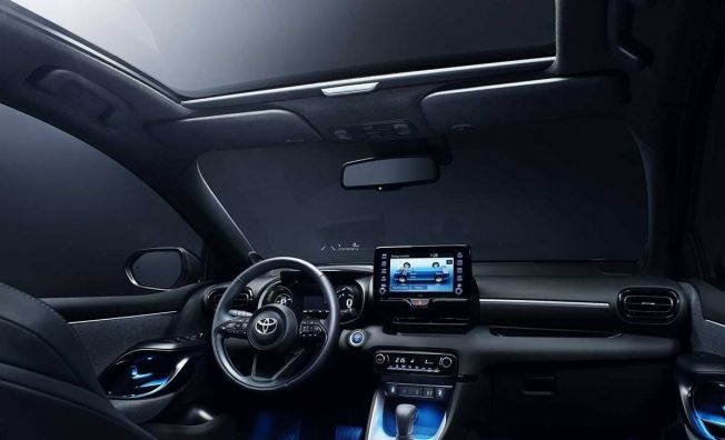 Toyota Yaris 2020 - interior