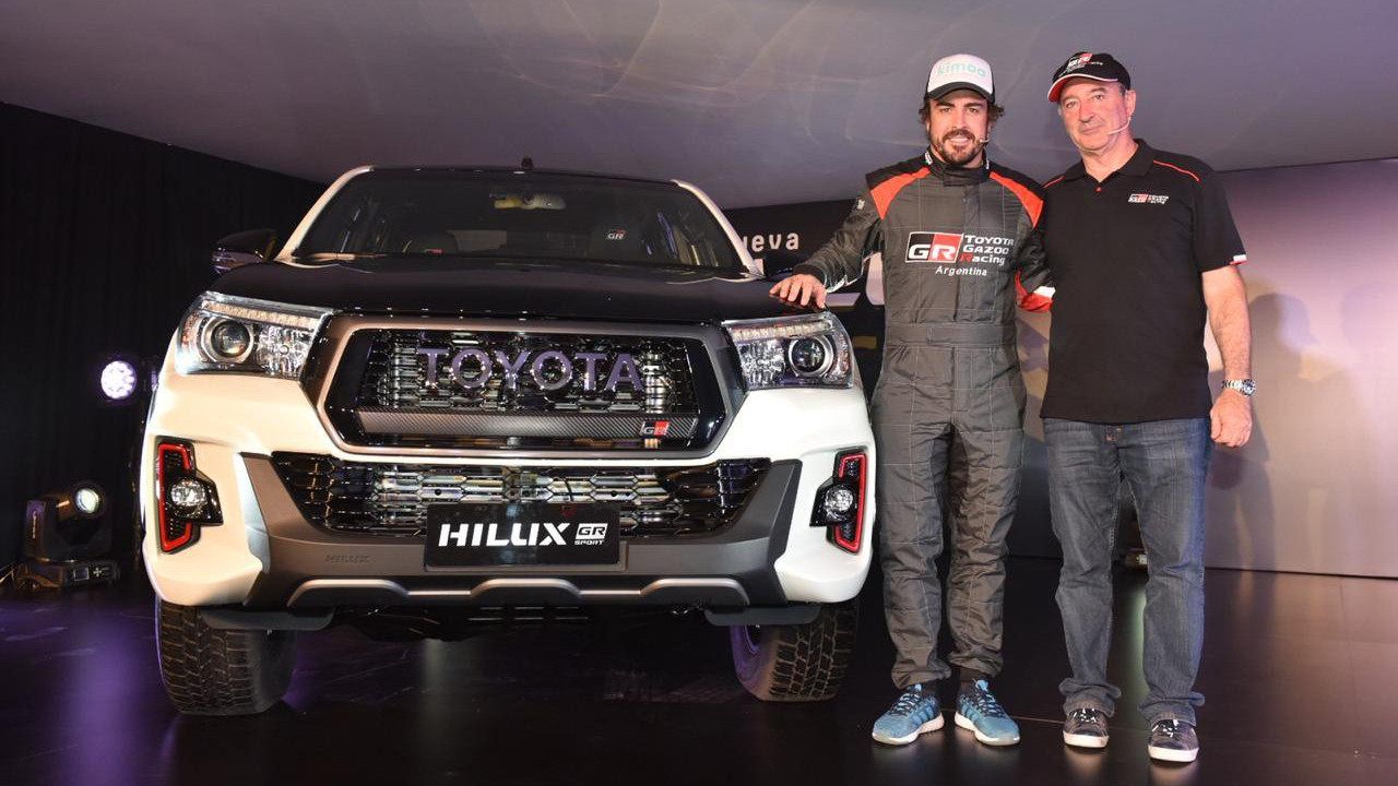 Alonso revoluciona Argentina: del Toyota Hilux al Corolla Súper TC2000