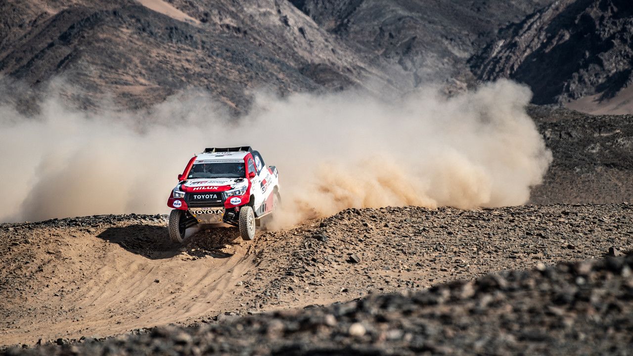 Fernando Alonso eleva su ritmo en la tercera etapa del Ula Rally