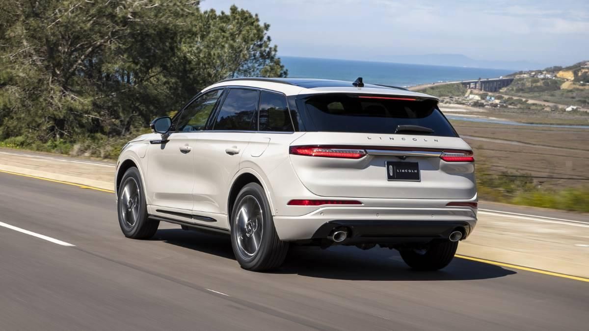 Lincoln Corsair Grand Touring: ahora sí es híbrido, y con tracción a las cuatro ruedas