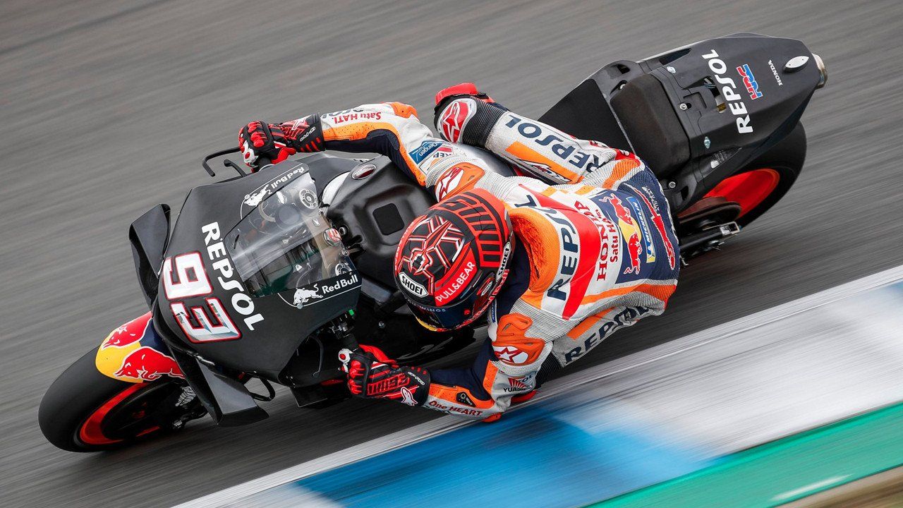 Marc Márquez lidera el segundo día del test de Jerez pese a su lesión