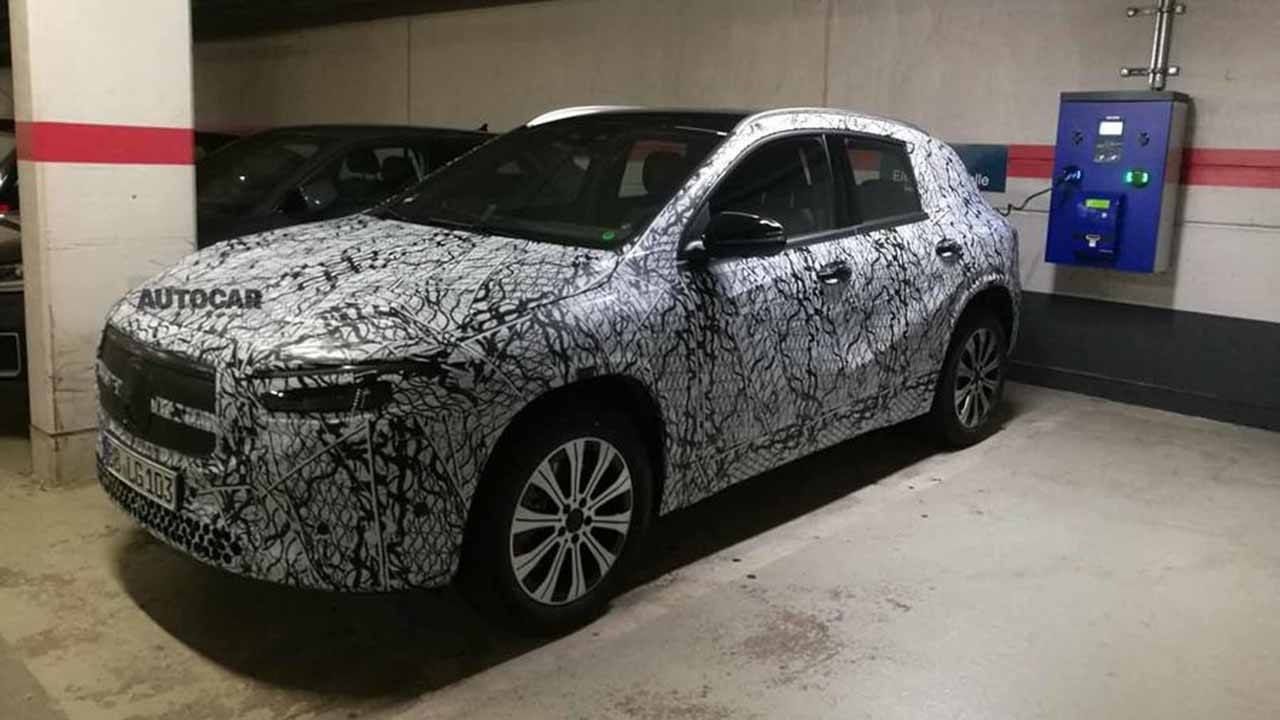 ¡Cazado! Un primer vistazo al Mercedes EQA, será un crossover compacto eléctrico