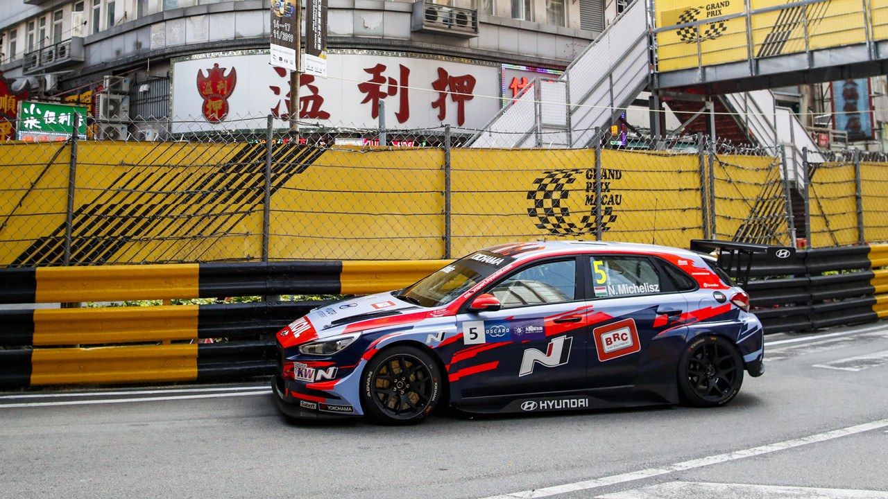 Michelisz y Huff se reparten los libres del WTCR en Macao