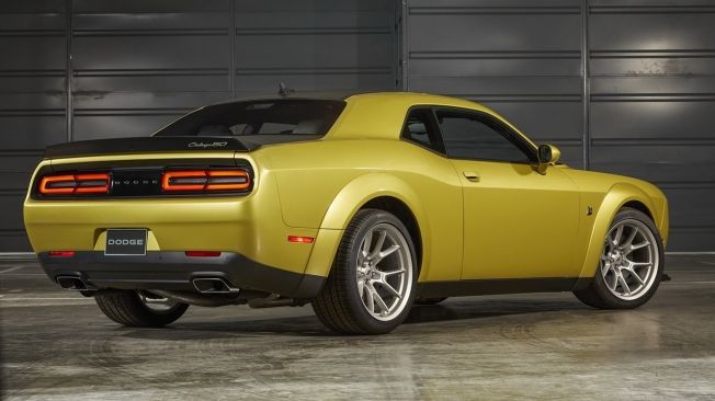 Dodge Challenger 50th Anniversary Edition - posterior