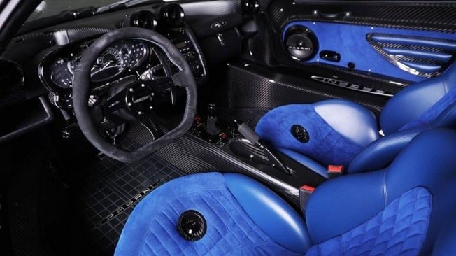 Pagani Zonda Riviera - interior