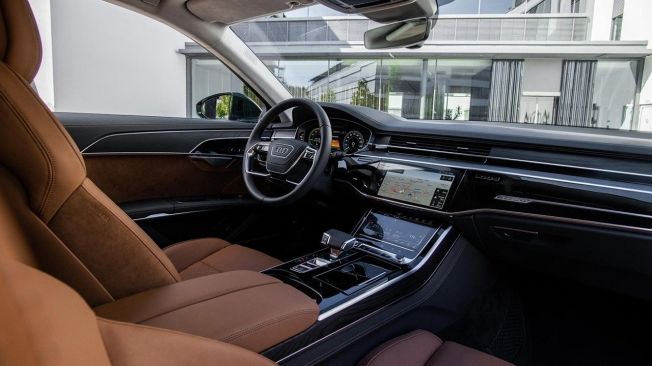 Audi A8 60 TFSI e quattro - interior