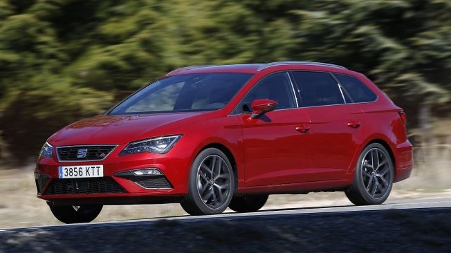 Seat entregará el León FR en 21 días gracia al servicio Seat Fast Line