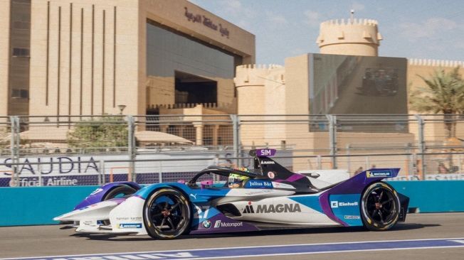 Victoria de Alex Sims y doblete de BMW en el ePrix de Ad-Diriyah