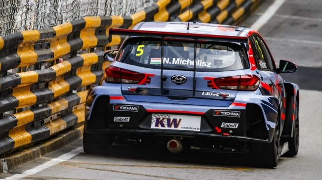 Yvan Muller logra la pole para la primera carrera del WTCR en Macao