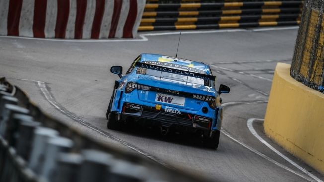 Yvan Muller logra la pole para la primera carrera del WTCR en Macao