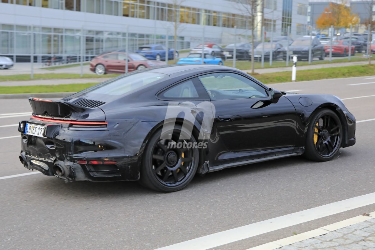 El prototipo del Porsche 911 Turbo S "cola de pato" con todo detalle