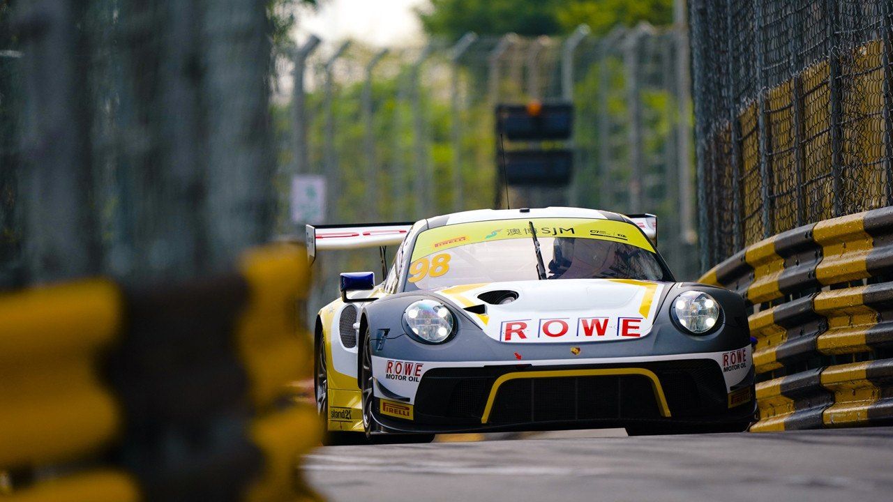 Porsche manda en la FIA GT World Cup al ritmo que marca 'Bamthor'