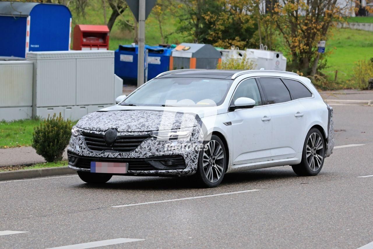 Cazado nuevamente el facelift del Renault Talisman Sport Tourer 2020