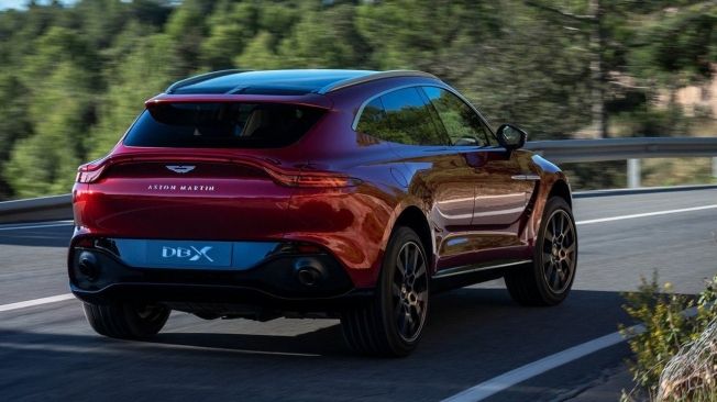 Aston Martin DBX - posterior