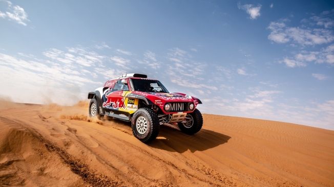 Dakar 2020: Andrea Peterhansel se pierde la carrera por razones médicas