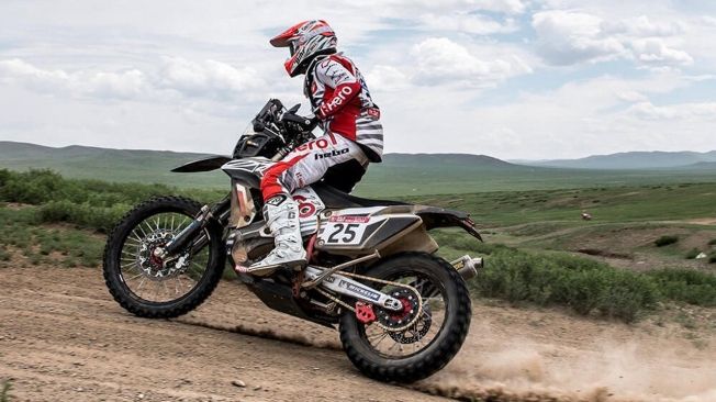 Dakar 2020: Oriol Mena causa baja por una fuerte caída